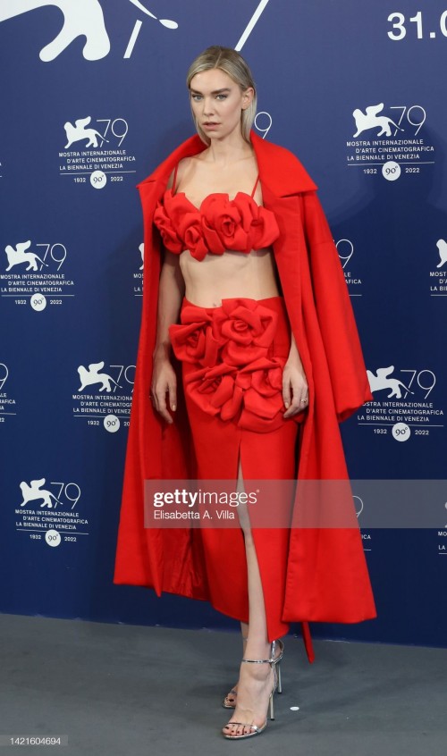 VENICE, ITALY - SEPTEMBER 07: Vanessa Kirby attends the photocall for "The Son" at the 79th Venice I